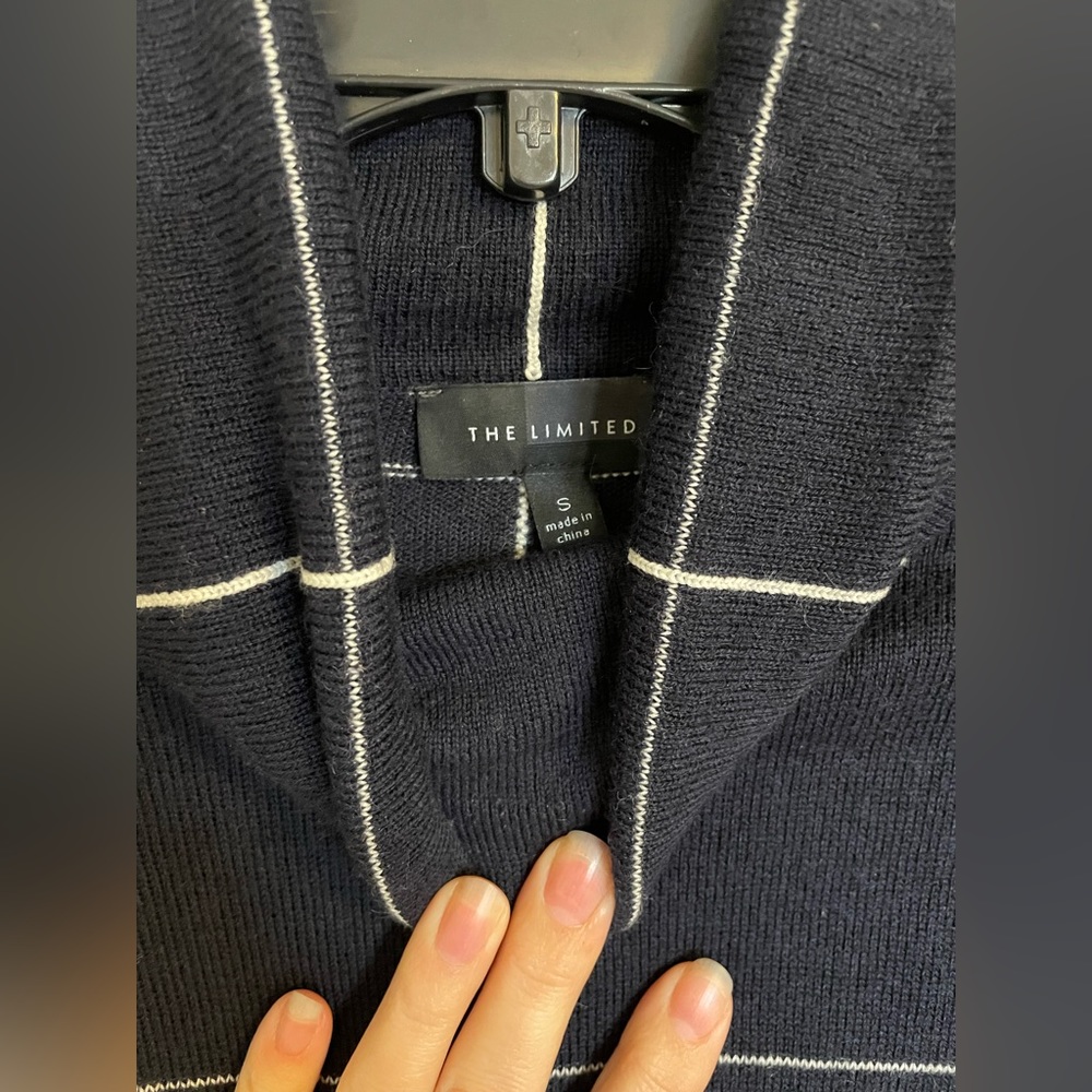 THE LIMITED NAVY W/WHITE WINDOWPANE STRIPES, TURTLENECK SWEATER, EUC